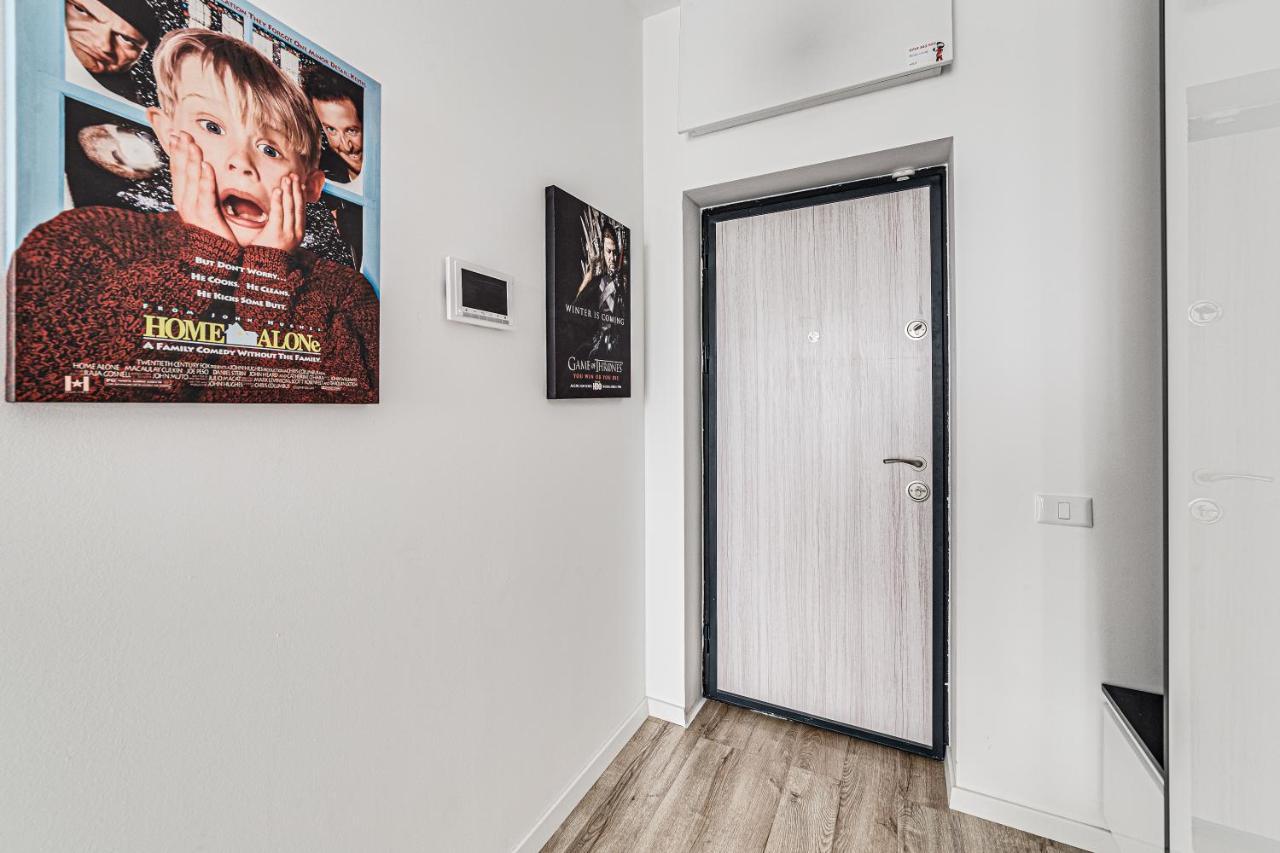 Апартаменты Ari Cinema Apartament With 2M Videoproiector Арад Экстерьер фото